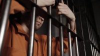 Keluarga Serahkan Pelaku Penganiayaan Ke Polres Lamtim