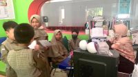 Tingkatkan Kecerdasan Komunikasi Siswa, SDI PELANGI Praktik Wawancara