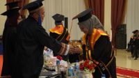 Tepat Hari Pahlawan, Kampus The Best IIB Darmajaya Mewisuda 490 Lulusan
