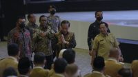 Kendalikan Inflasi, Presiden Minta Kepala Daerah Sering Masuk Pasar