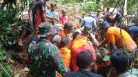 Korban Tertimbun Longsor Ditemukan Meninggal Dunia
