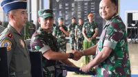 Kasau Berikan Bantuan Randis Kepada Danlanud BNY
