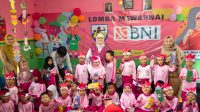 Mbak Farah: Mewarnai Bentuk Kecerdasan Anak
