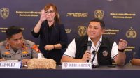 Polda Metro Jaya – Puspom TNI AD Bongkar Praktik Penjualan Senpi Ilegal