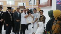 Dedikasi H Alfian Husin membuahkan Penghargaan Bhakti Pendidikan