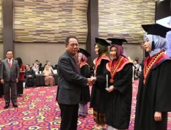 Mingrum Hadiri Wisuda Sarjana Ke-46 UTB Lampung