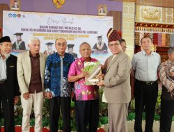 FKIP Unila Memberikan Penghargaan dan Penghormatan kepada Dosen dan Tenaga Kependidikan yang Purnabakti