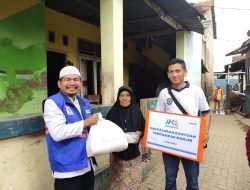 Kolaborasi, IKA DJ dan DT Peduli Beri Bantuan ke Warga Dampak Banjir