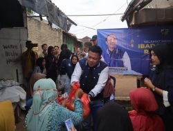 KNPI – GPL Kolaborasi Bagikan Sembako ke Warga