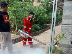 Tim Bandarlampung Bahagia Bersama Iqbal Ardiansyah Fogging Gratis di Sumber Rejo