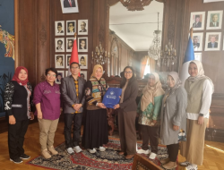 Delegasi Unila Lakukan Courtesy Call dengan KBRI Paris