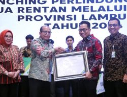 Pj. Gubernur Berikan Bantuan Program Jamsostek bagi Pekerja Rentan Sektor Perkebunan Sawit