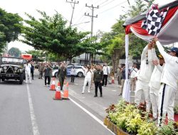 Pj. Gubernur Lepas Pawai Atlet PON