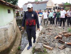 Pj. Gubernur Tinjau Lokasi Rawan Banjir di Rajabasa