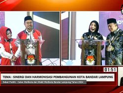 Ditanya Soal Pembangunan konsep Pentahelix, Eva Jawab Ngasal