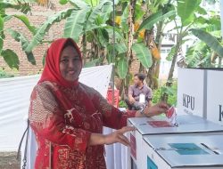 Salurkan Hak Pilih, Nurhasanah Ajak Masyarakat Kawal Demokrasi Pilkada