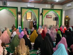 Ratusan ibu Hadiri Tabligh Akbar, Agus Widodo Dorong Peduli Korban Banjir
