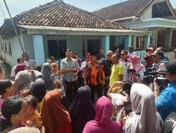 Anggota Komisi VII DPR RI Rycko Menoza SZP Bantu Korban Banjir Bandar Lampung