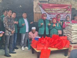 Pengda TP Sriwijaya dan Srikandi TP Sriwijaya Lampung Ulurkan Tangan untuk Korban Banjir Kota Karang
