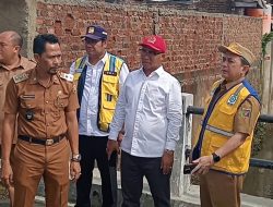 Tinjau Lokasi Banjir, Mukhlis Basri Soroti Penyempitan Sungai dan Salah Konstruksi Jembatan