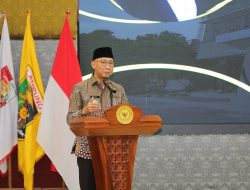 Gubernur Mirza Imbau ASN dan Karyawan Salurkan Zakat Melalui BAZNAS