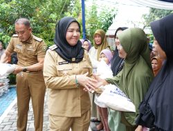Pemkot Bandarlampung Distribusikan Bantuan Beras