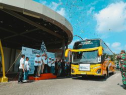 Senyum Bahagia 1.020 Peserta Mudik PTPN IV PalmCo ke Berbagai Kota di Indonesia