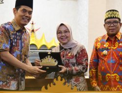 Wakil Ketua DPRD Lampung Kostiana Hadiri dan Terima Kunker Komisi II DPR RI