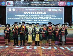 Unila Mewisuda 942 Mahasiswa Periode IV Tahun Akademik 2024/2025