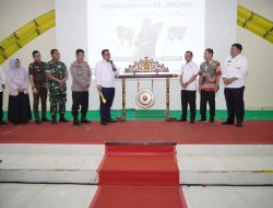 Stafsus Menaker RI dan Bupati Pringsewu Buka Sosialisasi Magang ke Luar Negeri