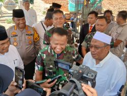 Ini Pesan Letjend Saleh Mustafa, Saat Peletakan Batu Pertama Pembangunan Sekolah Pondok Pesantren Riyadhus Solihin Nur Rahman