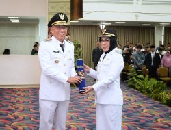 Pelantikan Bupati Way Kanan, Ayu Asalasiyah Diambil Sumpah oleh Gubernur Lampung