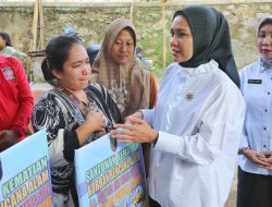 Pemprov Salurkan Bantuan Sosial untuk Korban Banjir di Way Lunik