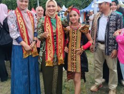 Modeling Cilik Nindya Nafisya Putri Tampil Anggun di Pembukaan Festival Krakatau 2025
