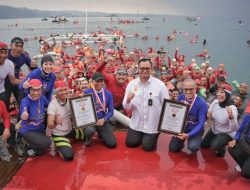 Upacara Unik, Gubernur Diganjar Rekor MURI