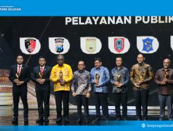 Bupati Muda Tanpa Batas Sosial, Egi Raih Penghargaan Nasional iNews TV