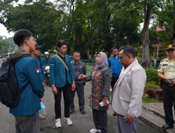 Rektor Unila Lepas Keberangkatan Mahasiswa Sampaikan Aspirasi Damai di DPRD Lampung