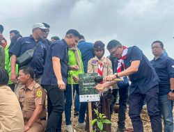 Hari Sumpah Pemuda, PTPN I Reg.2 Tanam Ribuan Pohon di Puncak