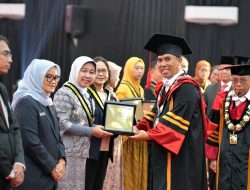Rektor Unila Raih Penghargaan Itera Adi Karsa Madya