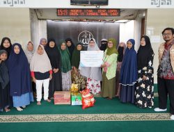 PTPN I : Sambut Hari Pahlawan Berbagi Sembako di Ponpes Depok