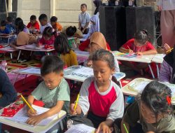 Ratusan Anak Antusias Ikuti Lomba Mewarnai Alfamart-MW Swimming Pool 2