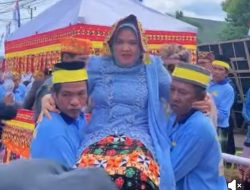 Ketua DPRD Lampung Selatan Hadiri Prosesi Adat, Bupati dan Wakil Bupati Terima Gelar Kebangsaan