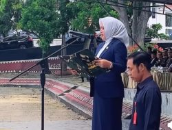 Ketua DPRD Lamsel Bacakan Pembukaan UUD 1945 pada Upacara Hari Pahlawan