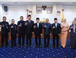 Sekda Lantik Pejabat Eselon II dan Administrator