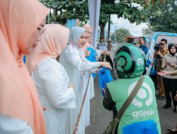 Batin Wulan Salurkan 800 Paket Takjil di Mahan Agung
