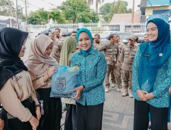 Bakti Sosial Ramadan, TP PKK Provinsi Lampung Salurkan Ratusan Paket Sembako