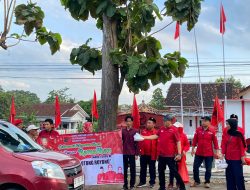 Banteng Lampura Bagikan 500 Takjil untuk Warga